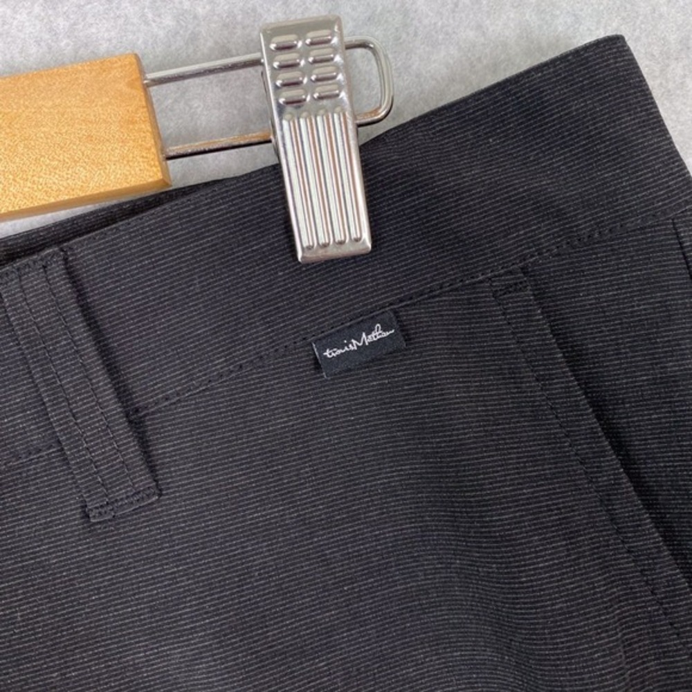 Travis Mathew Shorts Mens 34 Black Golf Performance Chino - Picture 3 of 7